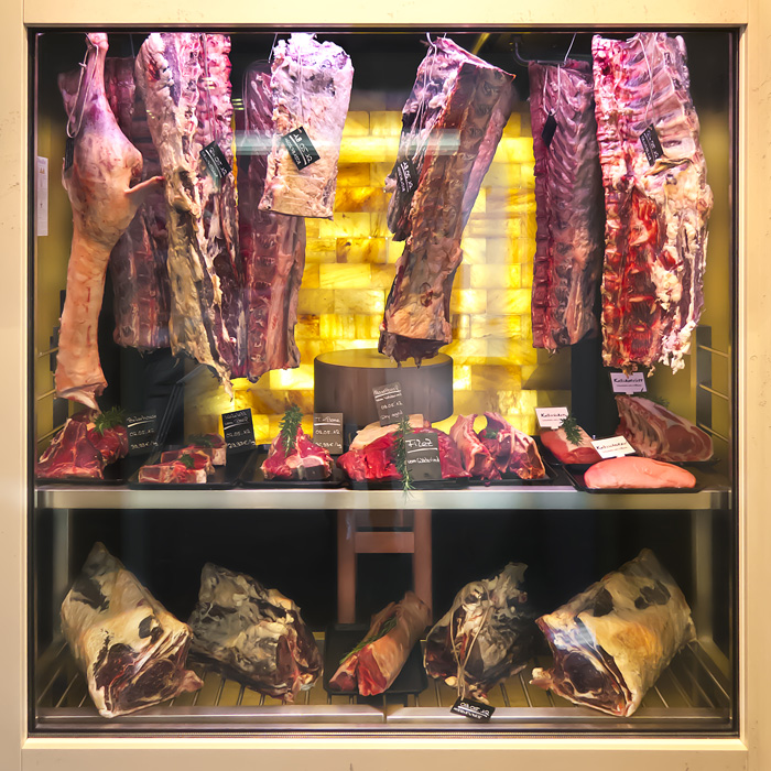 Dry Age Meat to Perfection with The Aging Room’s Microclimate Himalayan